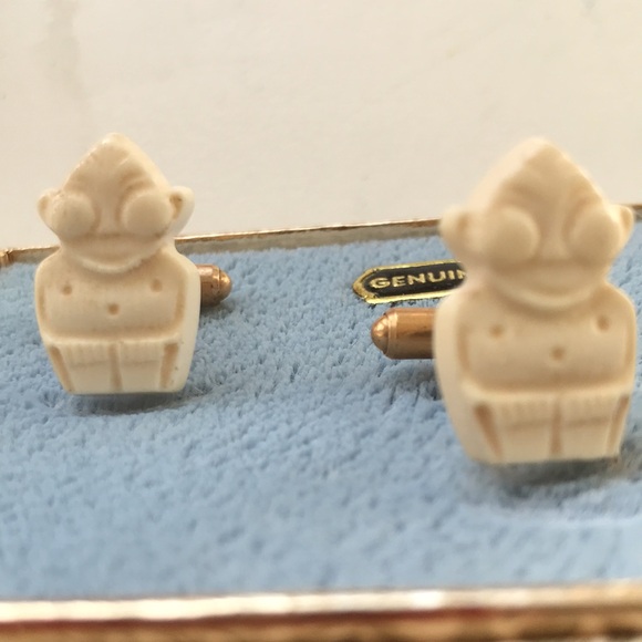 Vintage Ivory Cufflinks - Picture 1 of 7